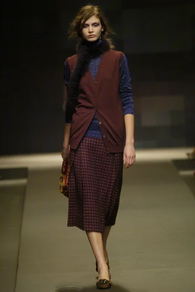 Look 4